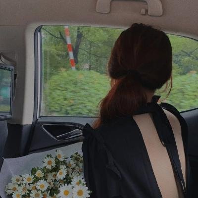 一个女孩的眼泪